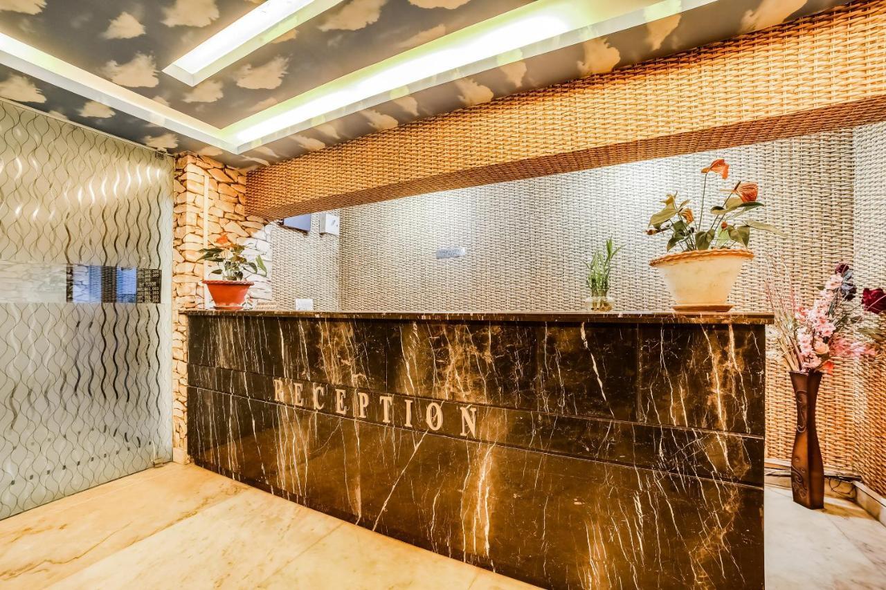 Capital O 61351 Waii International Hotel Bhalukpung Zewnętrze zdjęcie